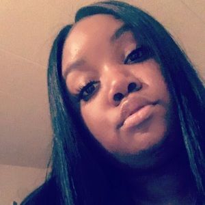 Meet your Posher, Shay